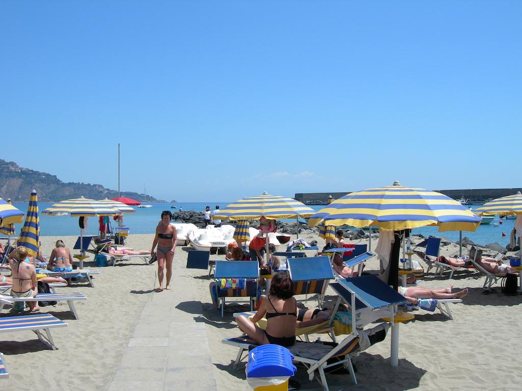 Hotel Sabbie D'Oro Giardini Naxos Exteriér fotografie