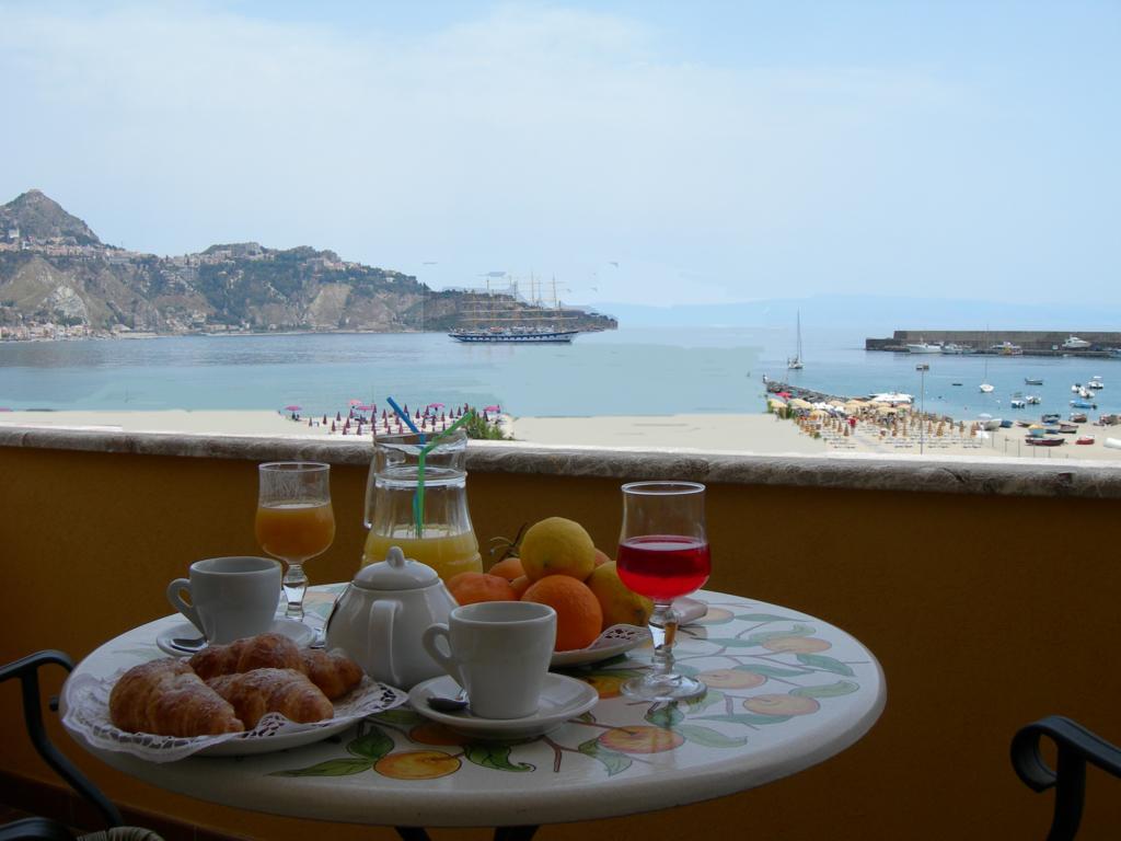 Hotel Sabbie D'Oro Giardini Naxos Exteriér fotografie